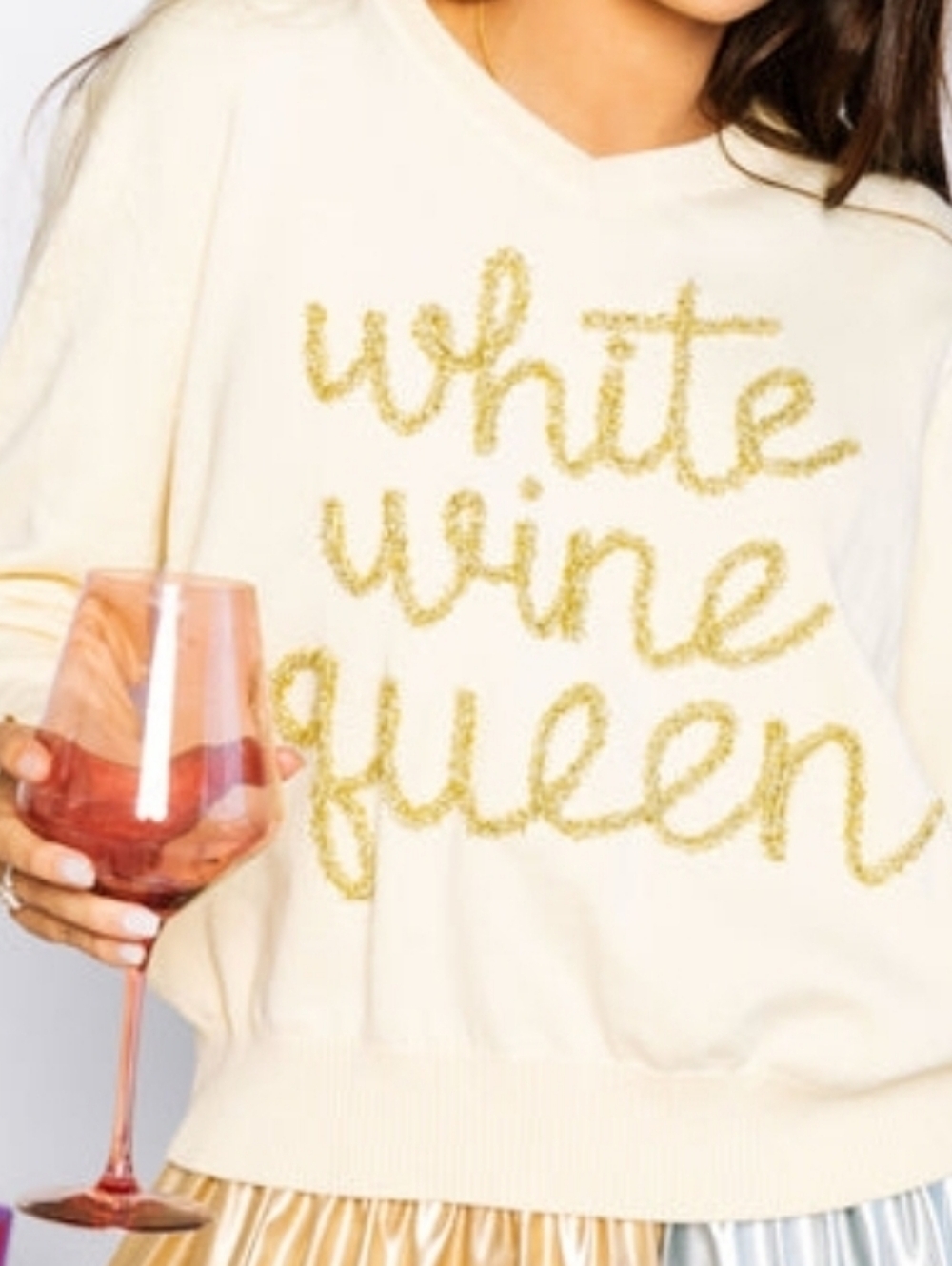 NWT Queen Of Sparkles Special White Wine Queen Sweater
